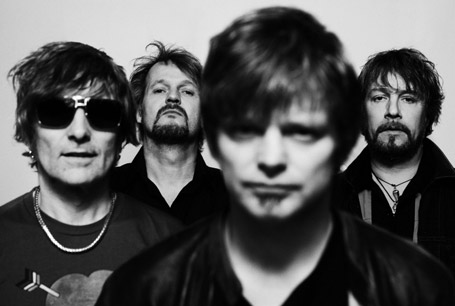 Dumdum Boys til Vinjerock