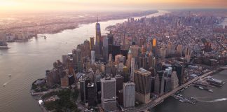 Det kjem færre turistar til New York og USA enn venta i år.