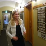 Emilie Enger Mehl hadde akkurat fått jobb som advokatfullmektig i Elverum. Men veljarane i Hedmark hadde andre planar for 24-åringen. Foto: Runar B. Mæland