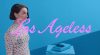 St. Vincent alias Annie Clark strekkjer seg i musikkvideoen til «Los Ageless». YouTube.