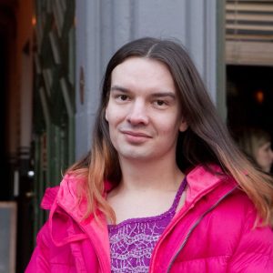 Dávvet Solbakk er leiar i den samiske ungdomsorganisasjonen Noereh. Foto: Beate Haugtrø