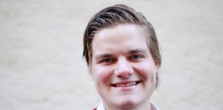 Tobias Drevland Lund er leiar i Raud Ungdom Foto: Frida Ropphaugen