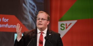 SV-politikar Eirik Faret Sakariassen håpar å styrke nynorsken. Foto: Marius Nyheim Kristoffersen/SV