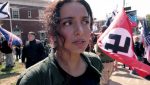Deeyah Khan (bildet) er med sin nyeste dokumentar "White Right: Meeting The Enemy" i ferd med å pådra seg en sterk liste over priser, nå sist en internasjonal nyhets-Emmypris. Foto: Fuuse Films / Handout
