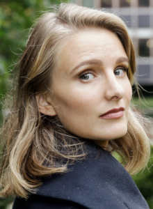 Blond kvinne