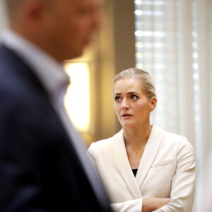 Mehl og Vedum på pressekonferanse om politiet