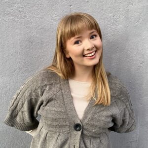 Russepresident Sofie Gismervik Andersen trur møteplassar kan jamne ut forskjellane mellom russen, og gi russen større fridom.
